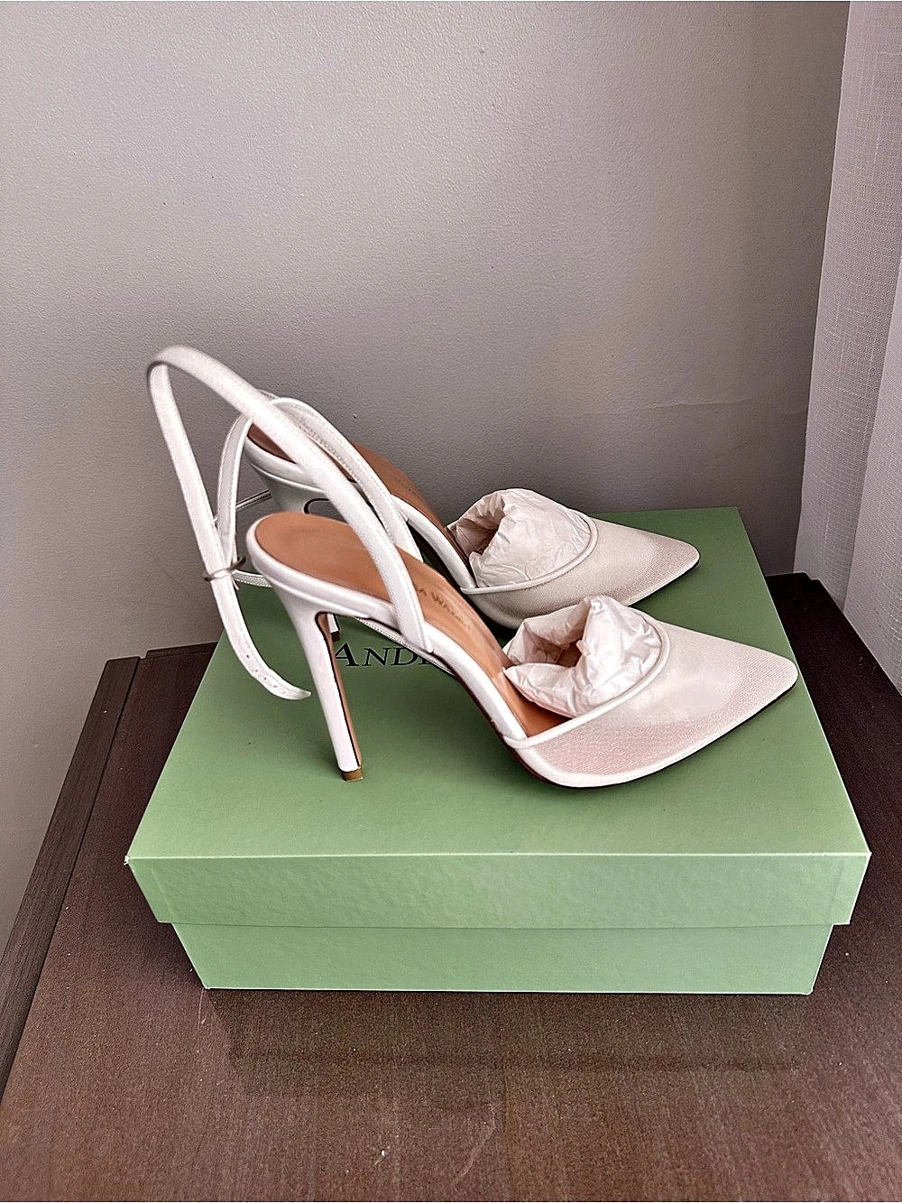 Andrea Wazen Katy Slingback Pumps Pointed Toe Heels White EU 39